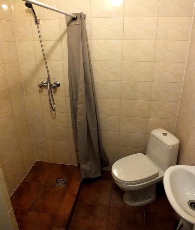 Motelis Jonuciai Garliava Bilik gambar